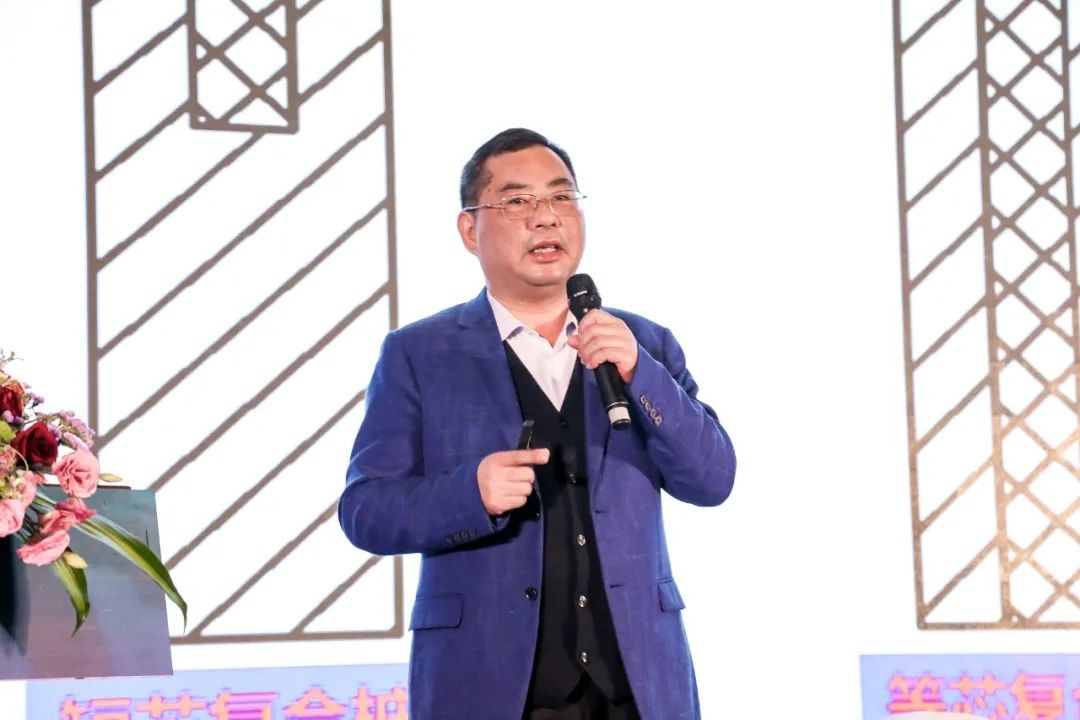 饕餮盛宴！KU酷游官网智能?建华建材预造桩施工设备与技术互换会隆沉召开