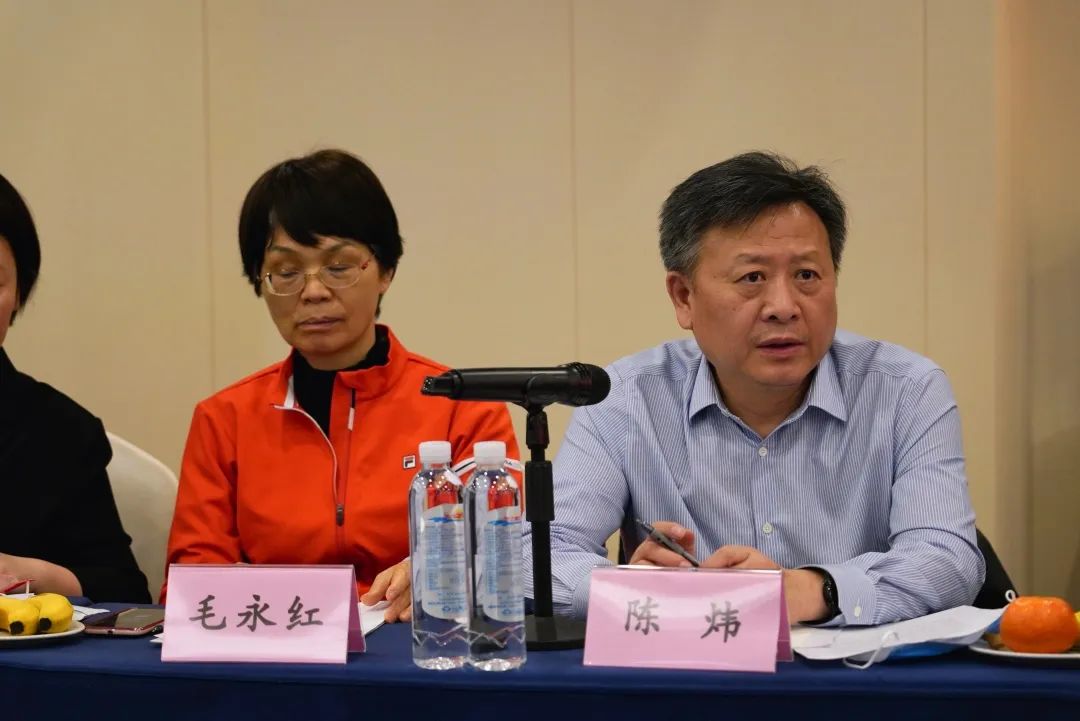 抱团出海，携手共赢！何清华带队赴湖南异地商会结合会造访互换
