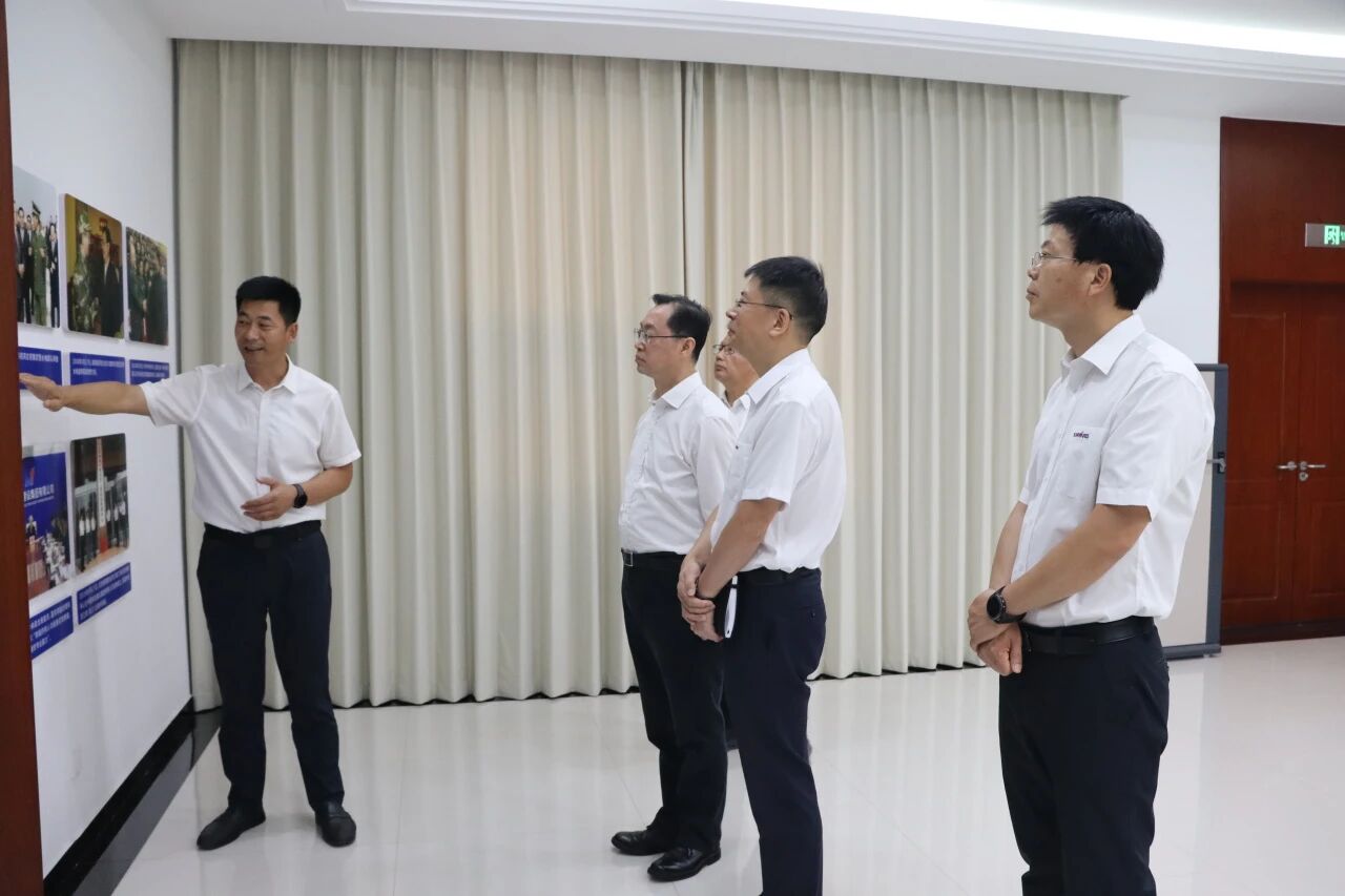 KU酷游官网智能党委书记、董事长付向东率队造访中国安能集团